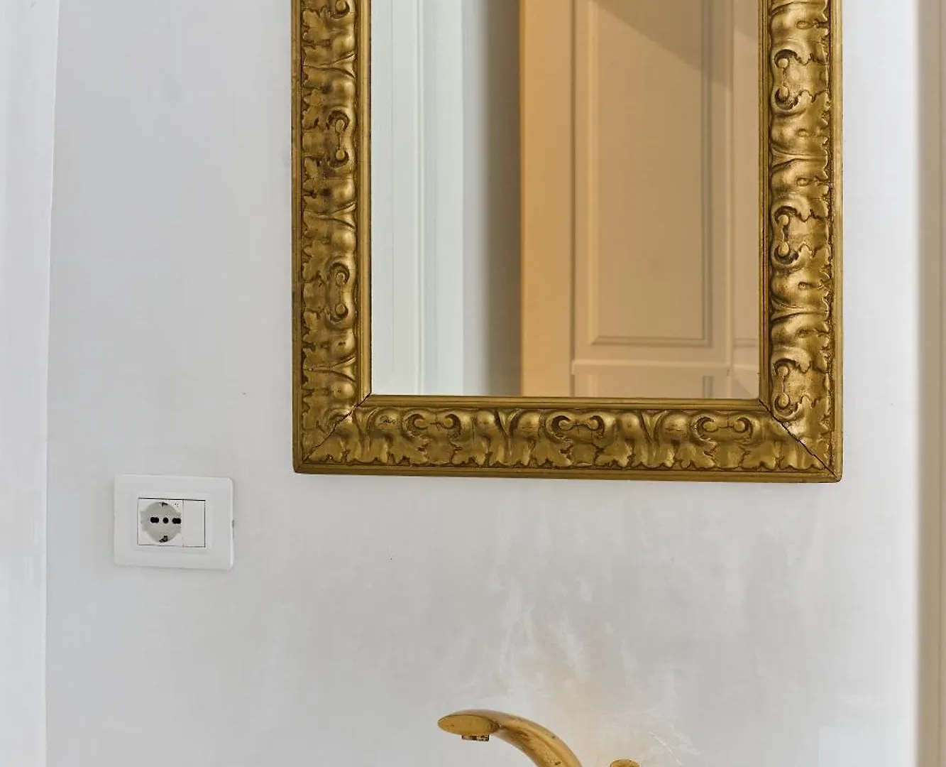 Glam Time Hotel Genoa